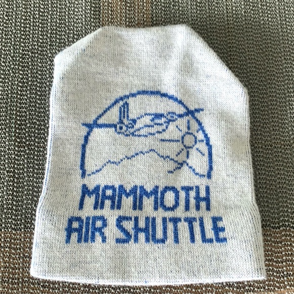 Vintage Mammoth Mountain Air Shuttle Beanie Winter Hat One Size Outerwear Unisex - Picture 1 of 3